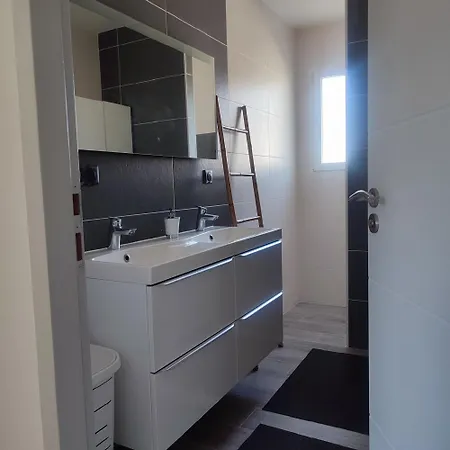 Maison Moderne Avec Piscine Chaufee Dom wakacyjny