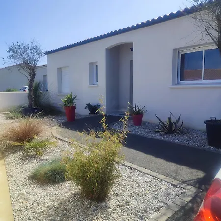 Maison Moderne Avec Piscine Chaufee
