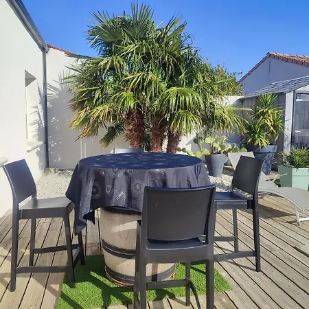 Maison Moderne Avec Piscine Chaufee Dom wakacyjny *